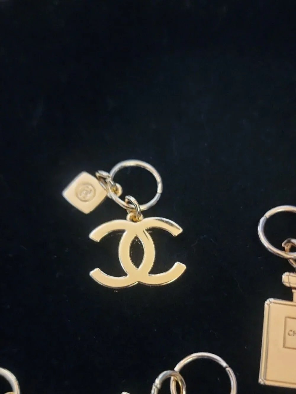 Chanel Christmas Charms Set Of 5 W/ Free Gold Tone Charm Necklace 1 Of A Kind!